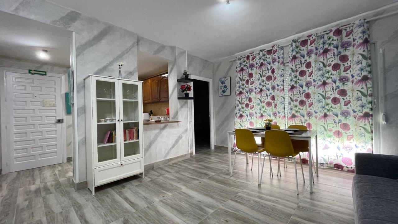 Penthouse Benal Beach 베날마데나코스타 외부 사진